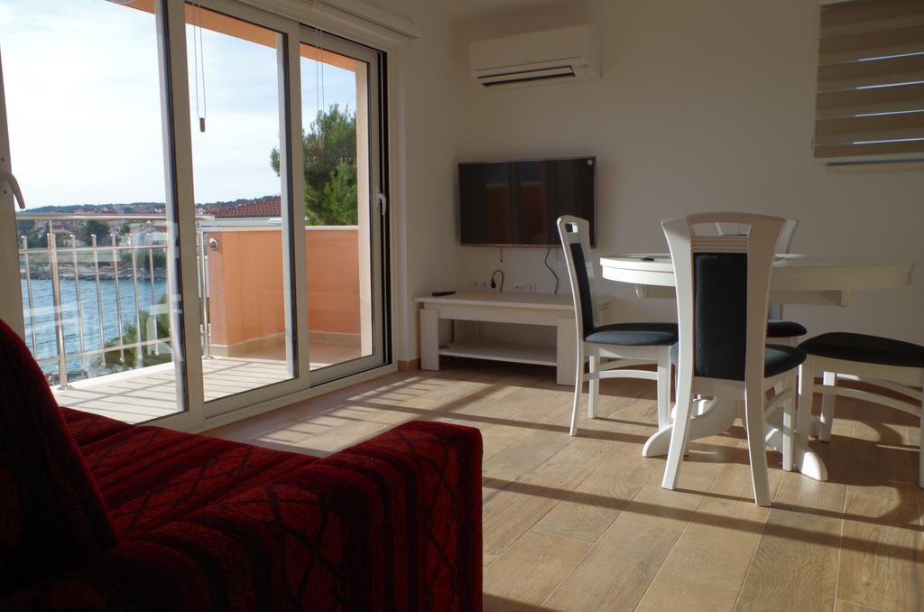 Villa Palas Apartments 2 Рогозница Номер фото
