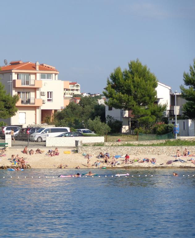 Villa Palas Apartments 2 Рогозница Экстерьер фото