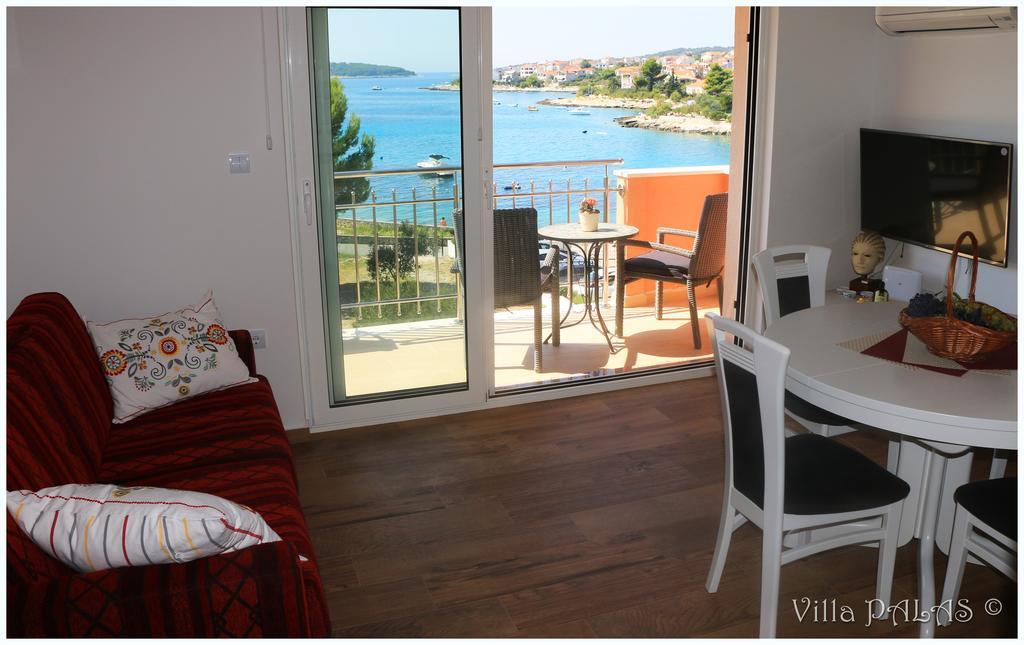 Villa Palas Apartments 2 Рогозница Экстерьер фото
